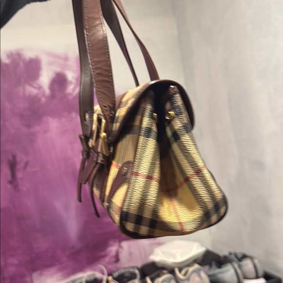 Burberry Plaid Handbag with Brown Leather Accents - Picture 5 of 9